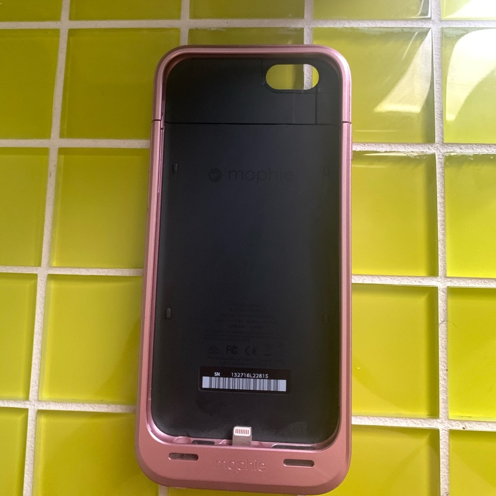 portable charger iPhone 6 mophie case